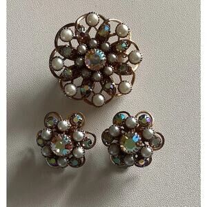 Vintage Rhinestone Silver Tone Flower Pin Brooch Earrings Set